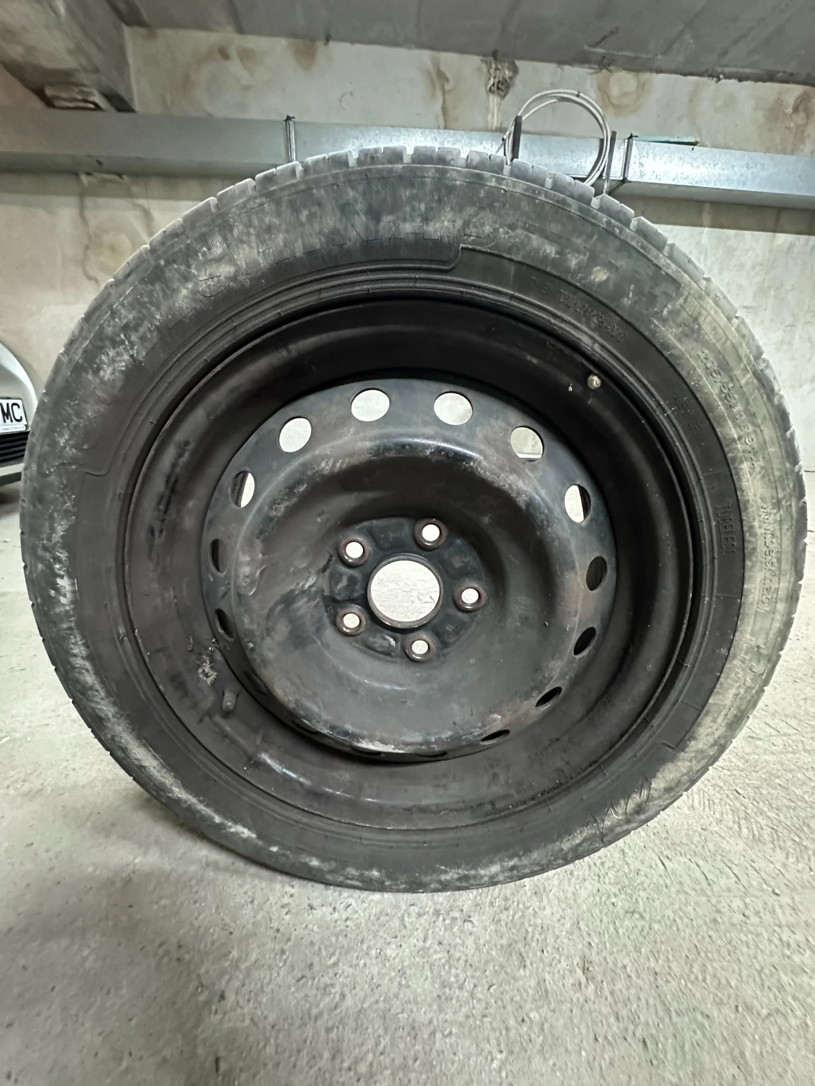 ���� � ������ 205/55R16 �� Toyota Auris | Mobile.bg � ����������� 2