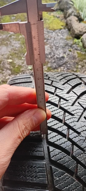 Обява за продажба на Гуми 235/40R18