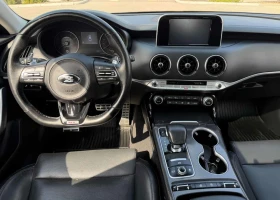 Kia Stinger  GT / CARFAX /3.6/CARPLAY, снимка 11