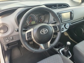 Toyota Yaris 1.0i euro 6 kamera navi, снимка 14 - Автомобили и джипове - 41065281
