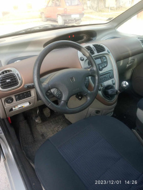 Citroen Xsara picasso, снимка 5 - Автомобили и джипове - 43716996