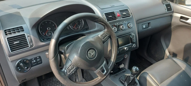 VW Touran 1.4 tsi 150 к.с., снимка 3 - Автомобили и джипове - 47046104