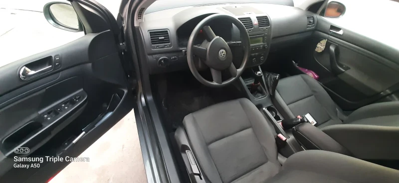 VW Golf 1.9TDI, снимка 8 - Автомобили и джипове - 47232972