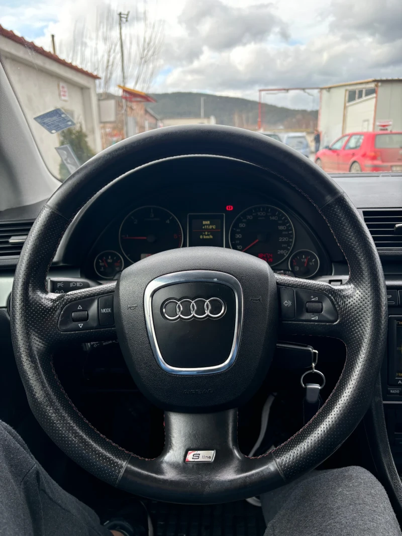 Audi A4 2.0 TDI, снимка 9 - Автомобили и джипове - 48892661