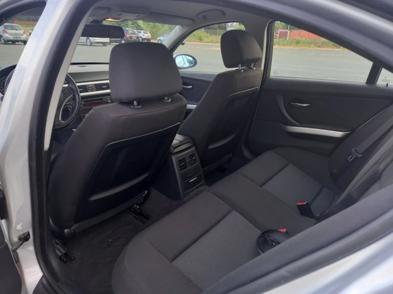 BMW 320, снимка 9 - Автомобили и джипове - 51392832