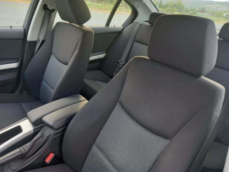 BMW 320, снимка 12 - Автомобили и джипове - 51392832