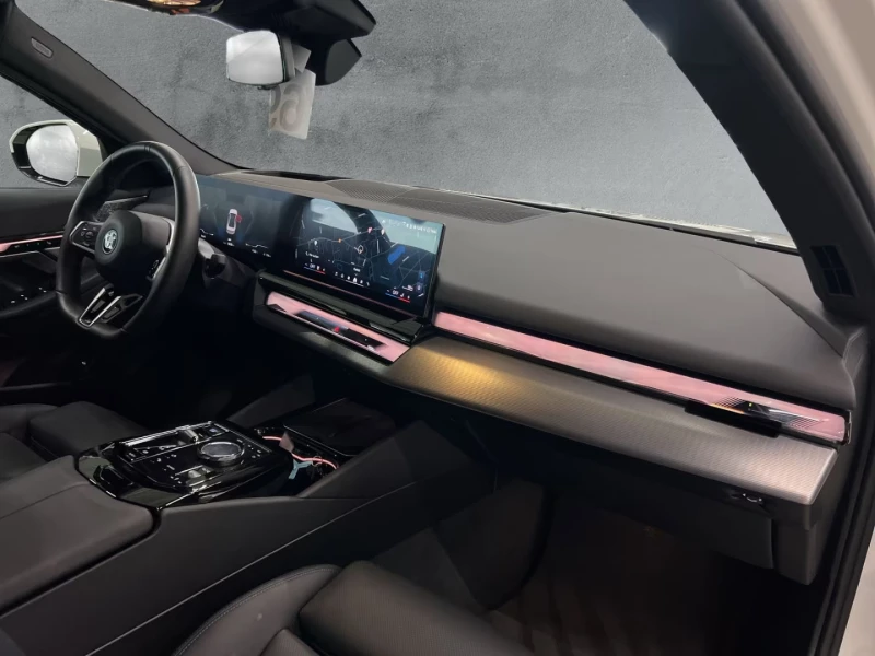 BMW i5 eDRIVE40/340HP/M-SPORT/B&W/ACC/HEAD-UP/KLESS/861f, снимка 14 - Автомобили и джипове - 52197069