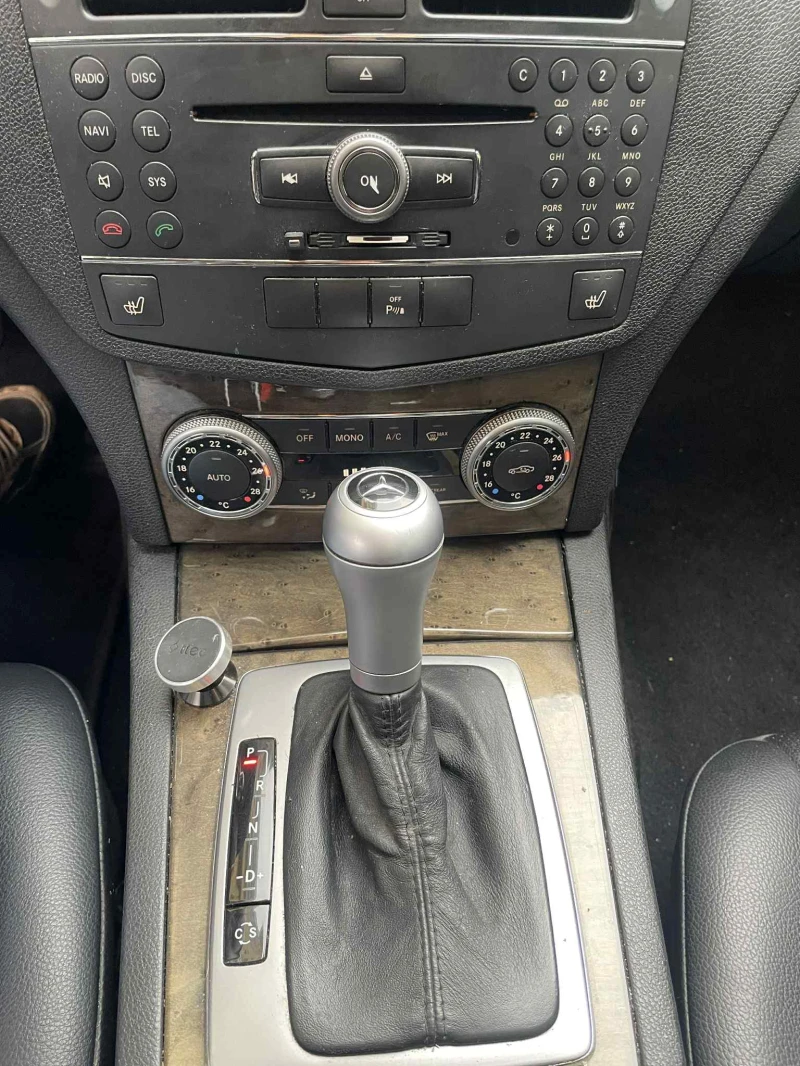 Mercedes-Benz C 250 AMG, снимка 11 - Автомобили и джипове - 52573467