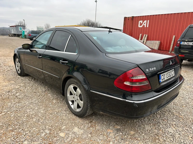 Mercedes-Benz E 270, снимка 4 - Автомобили и джипове - 52771730