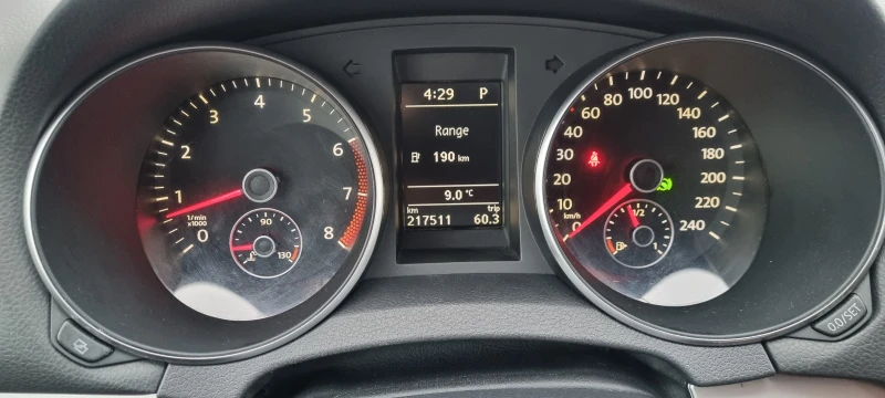 VW Golf TSI, снимка 10 - Автомобили и джипове - 53486363