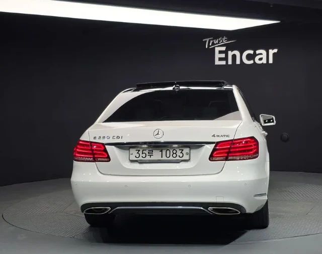 Mercedes-Benz E 250 4Matic Avantgarde - изображение 4