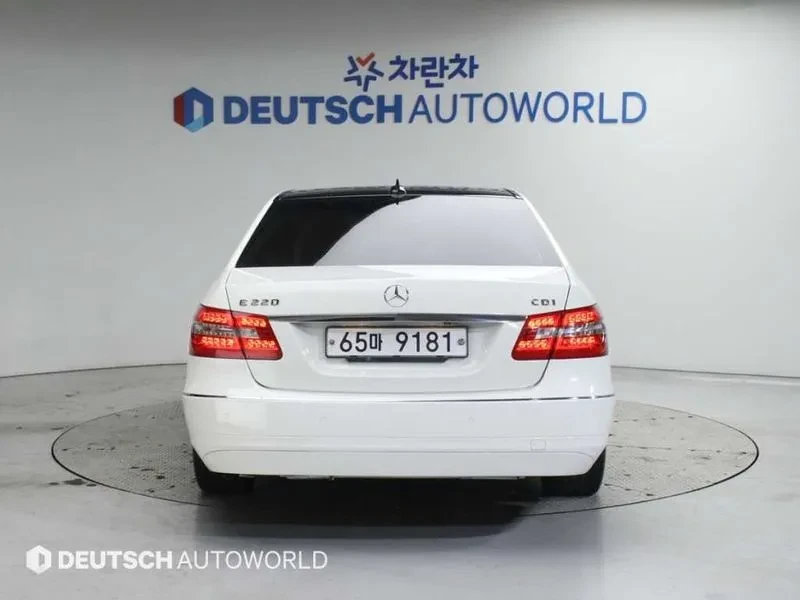 Mercedes-Benz E 220 Cdi Avantgarde, снимка 4 - Автомобили и джипове - 55739166