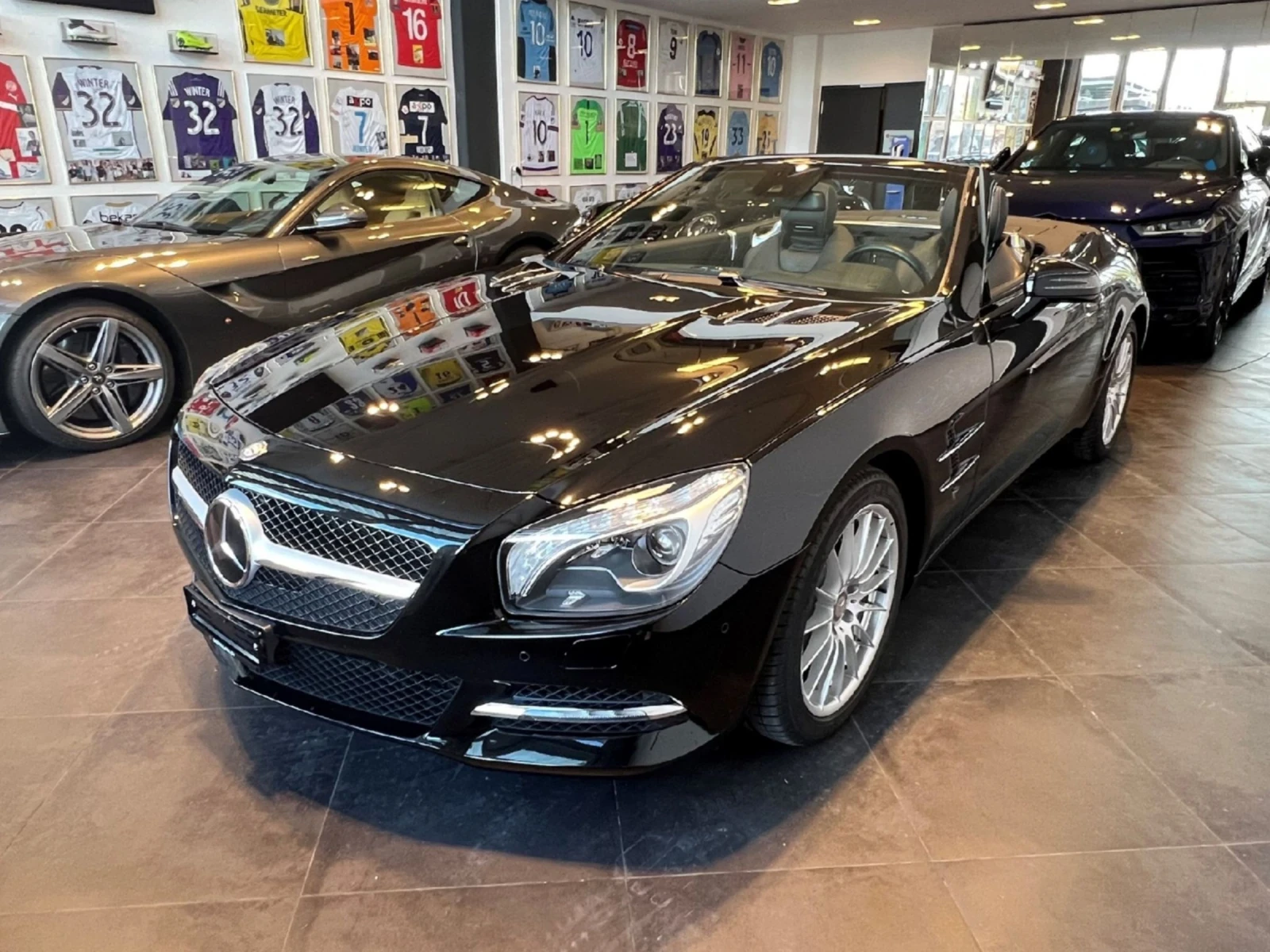 Mercedes-Benz SL 350 / 3.0V6 / First owner / Full service book - [1] 