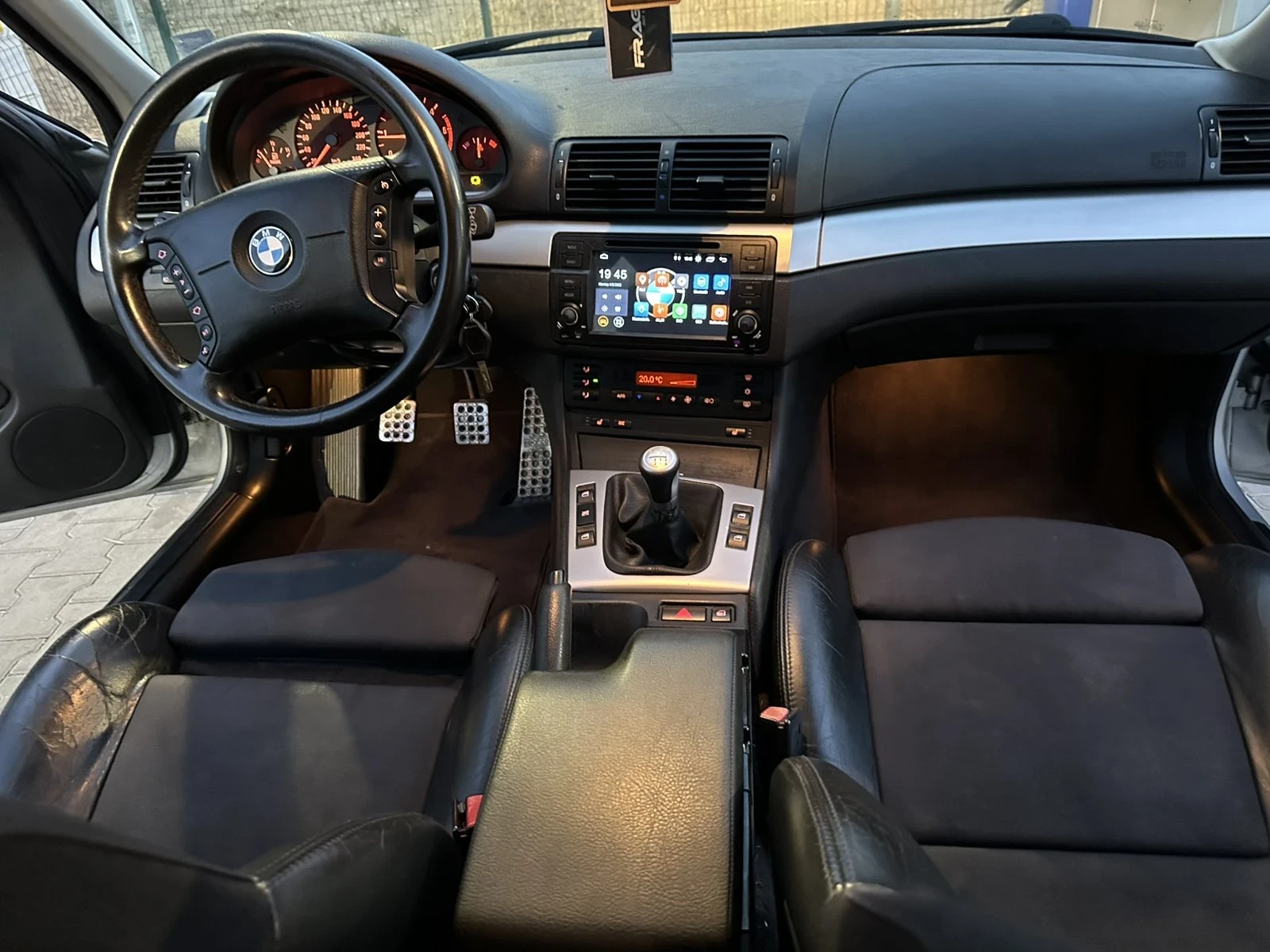 BMW 320 2.0 D - изображение 8
