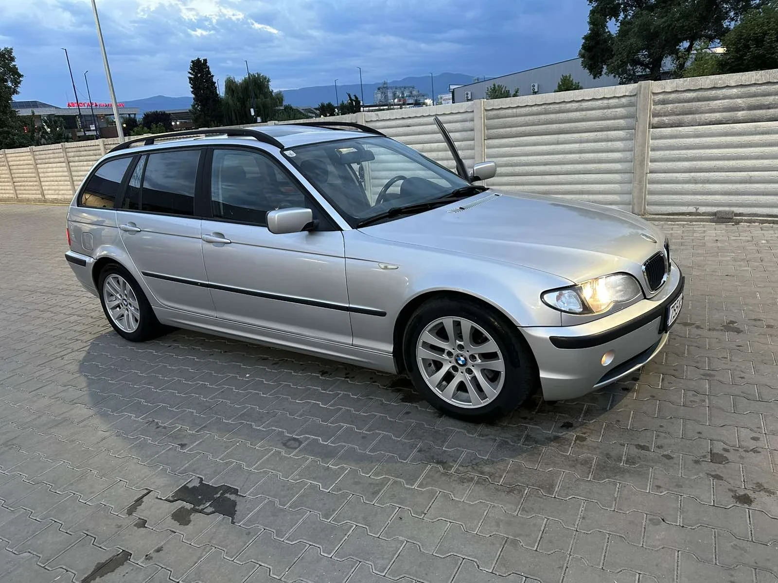 BMW 320 2.0 D - изображение 3