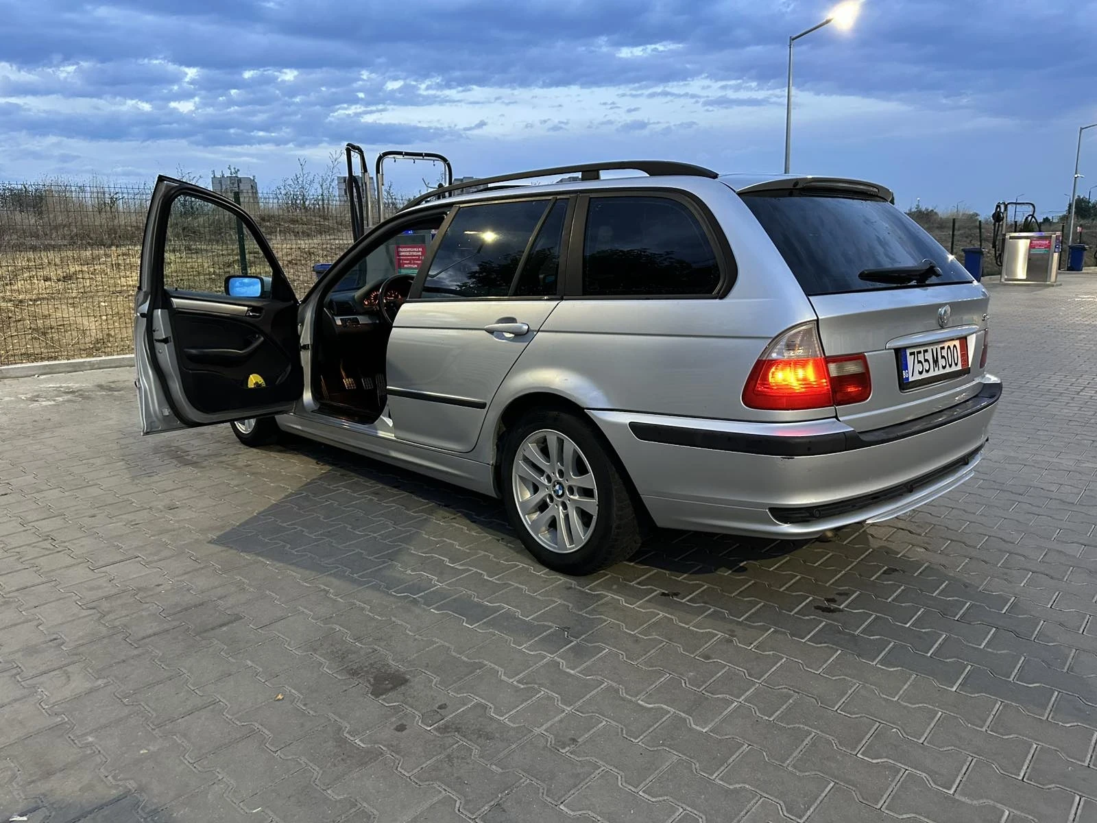 BMW 320 2.0 D - изображение 6