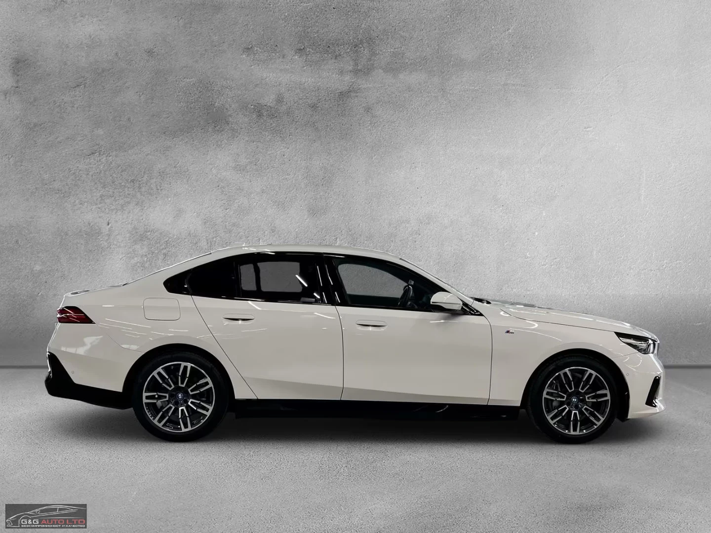 BMW i5 eDRIVE40/340HP/M-SPORT/B&W/ACC/HEAD-UP/KLESS/861f - изображение 4