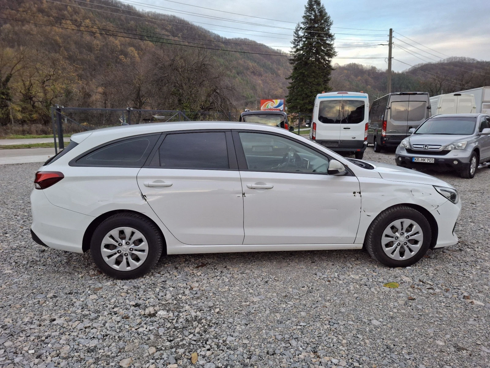 Hyundai I30 1.4i* *   | Mobile.bg   6