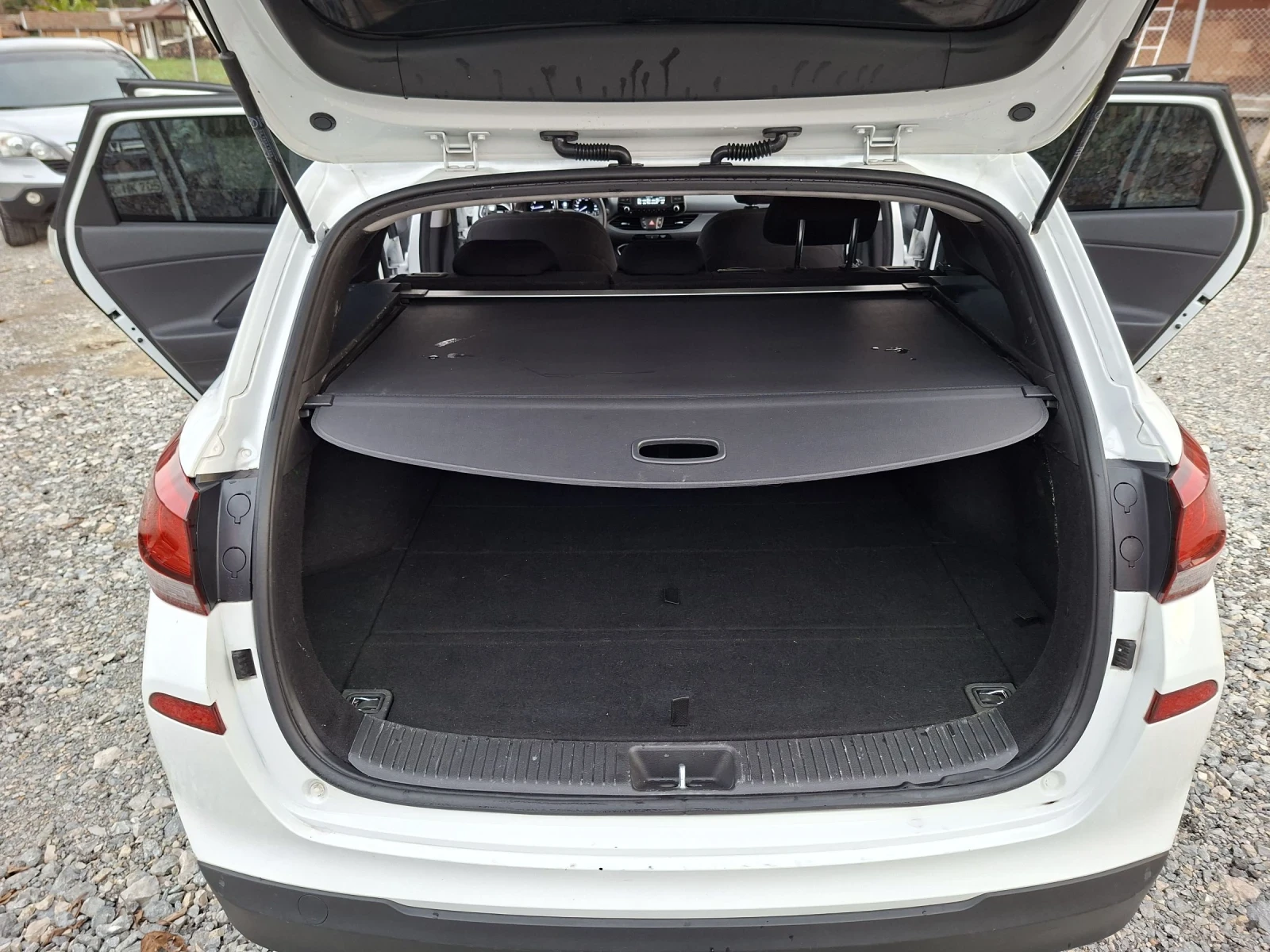 Hyundai I30 1.4i* *   | Mobile.bg   16