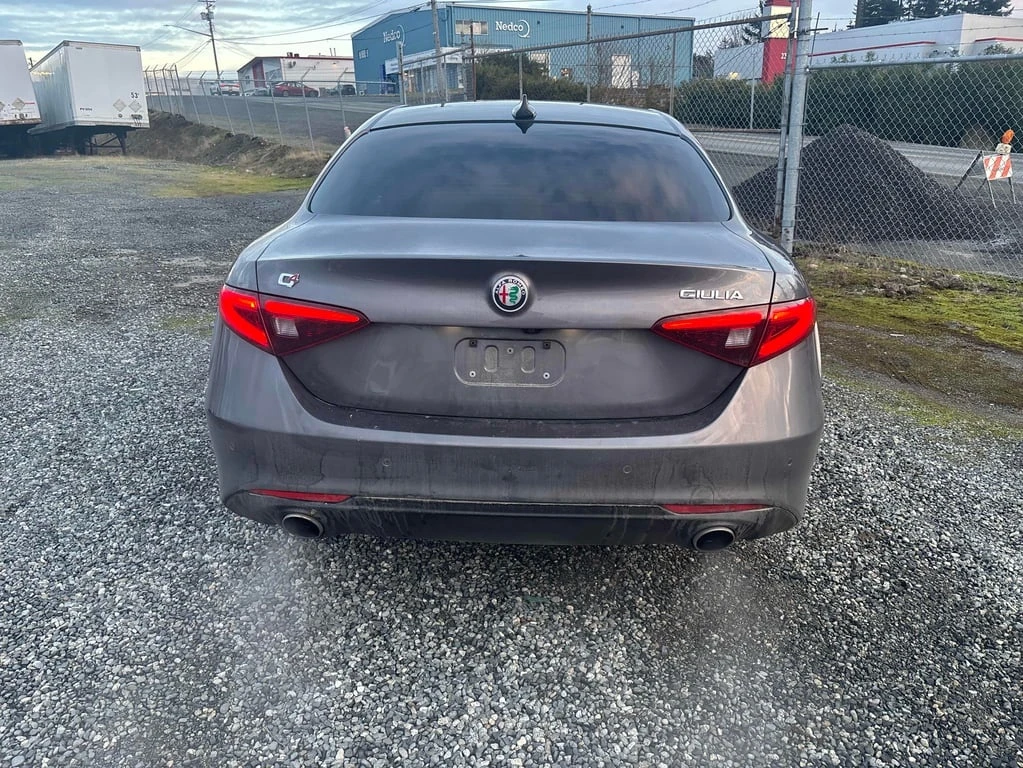 Alfa Romeo Giulia * TI * CARFAX * ��� ������������ ������ | Mobile.bg � ����������� 5