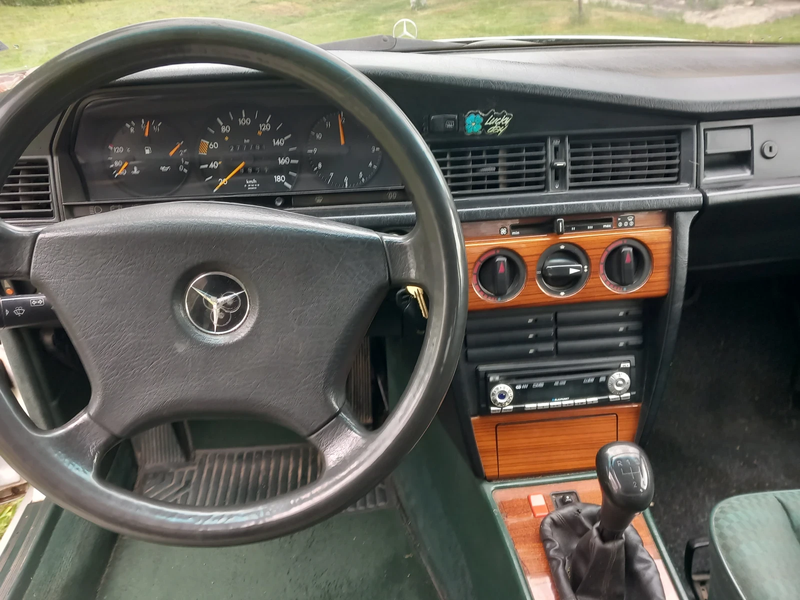 Mercedes-Benz 190 2.0 дизел  - изображение 9