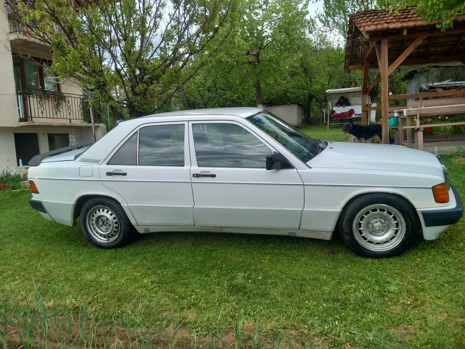 Mercedes-Benz 190 2.0 дизел  - изображение 5