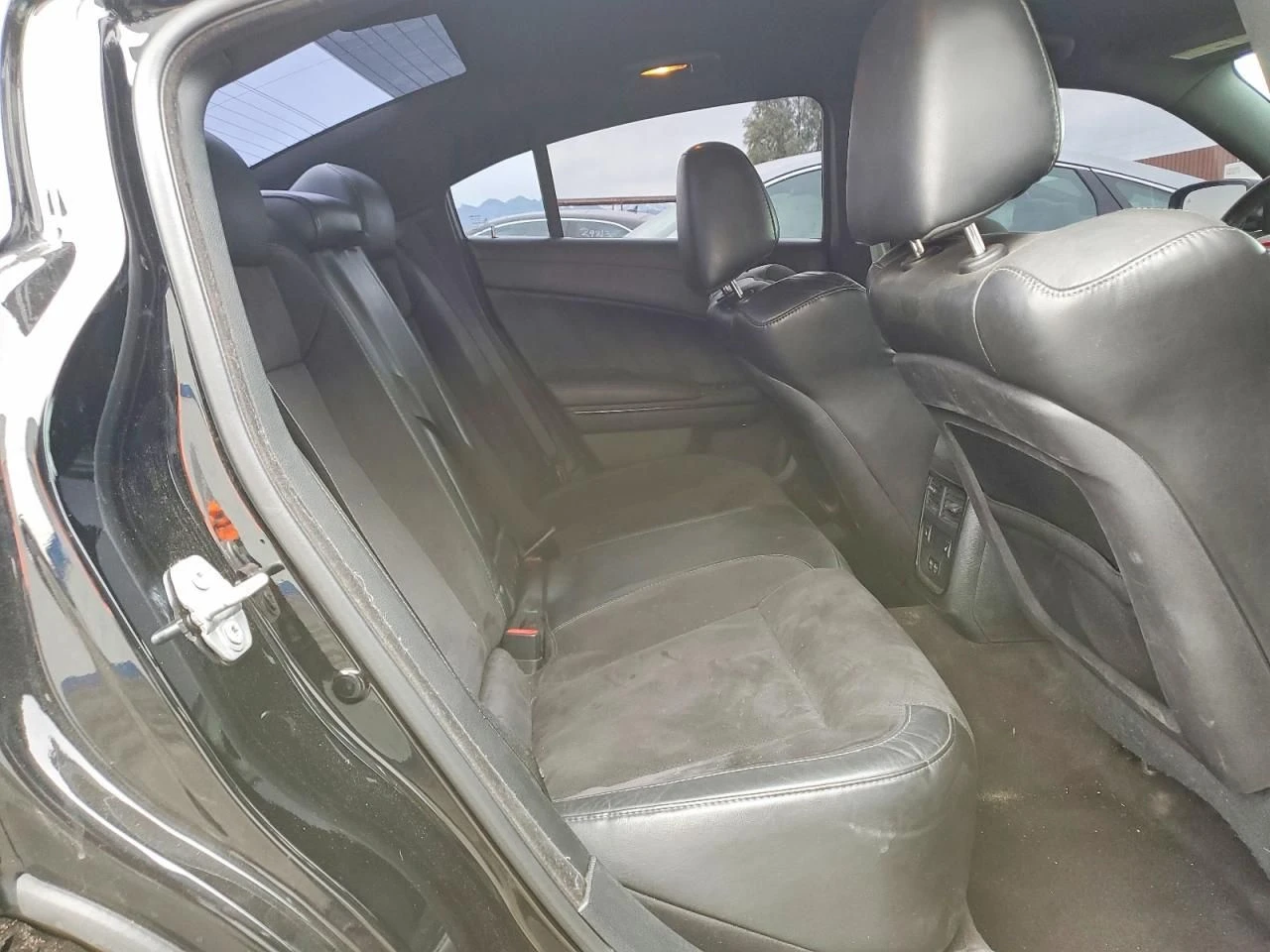 Dodge Charger  - изображение 10