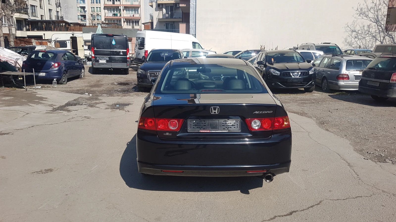 Honda Accord 2.0I SPECIAL-EDITION, снимка 3 - Автомобили и джипове - 53744385