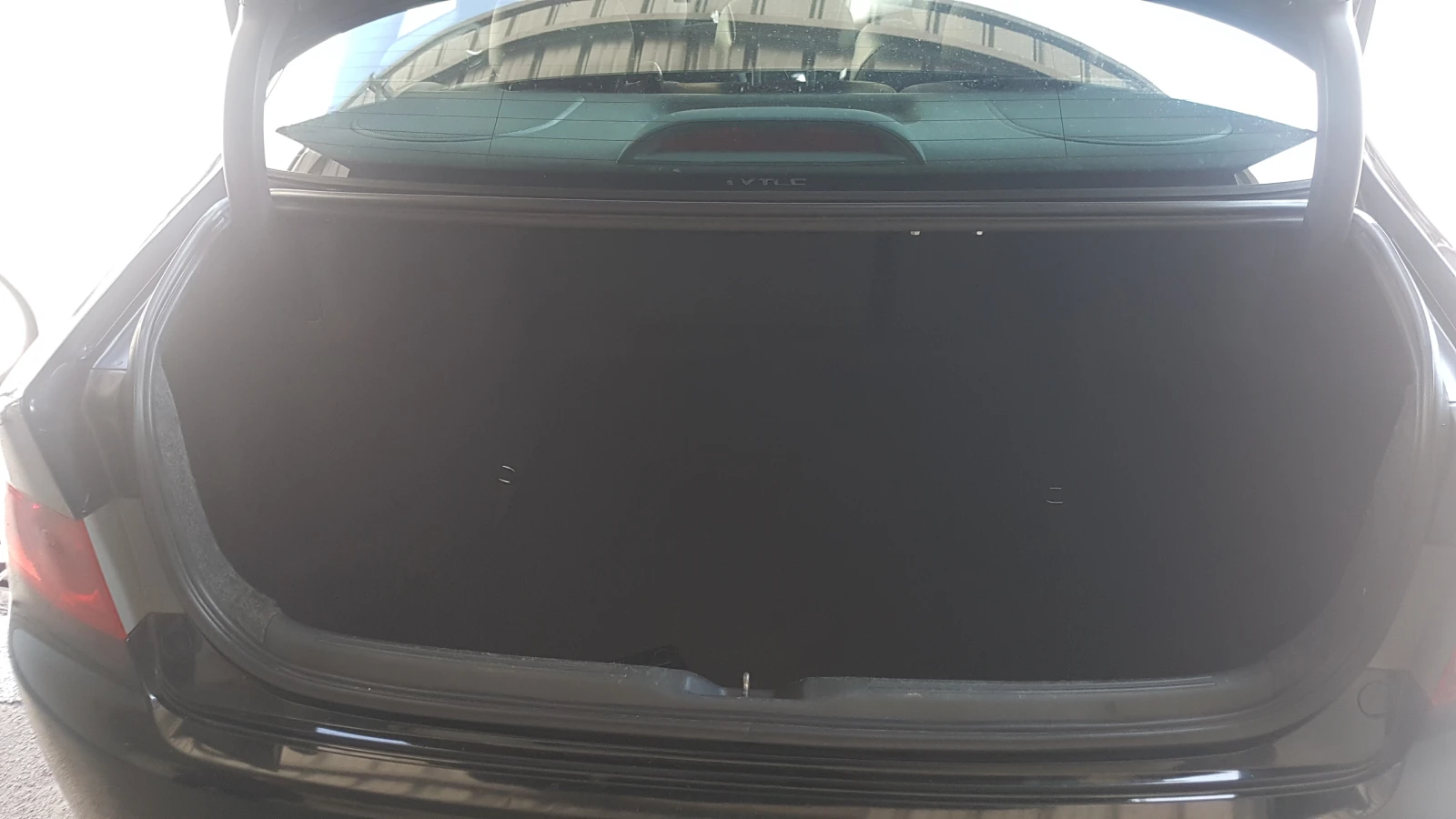 Honda Accord 2.0I SPECIAL-EDITION, снимка 14 - Автомобили и джипове - 53744385