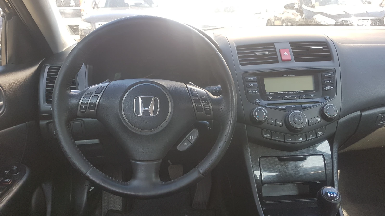 Honda Accord 2.0I SPECIAL-EDITION, снимка 9 - Автомобили и джипове - 53744385