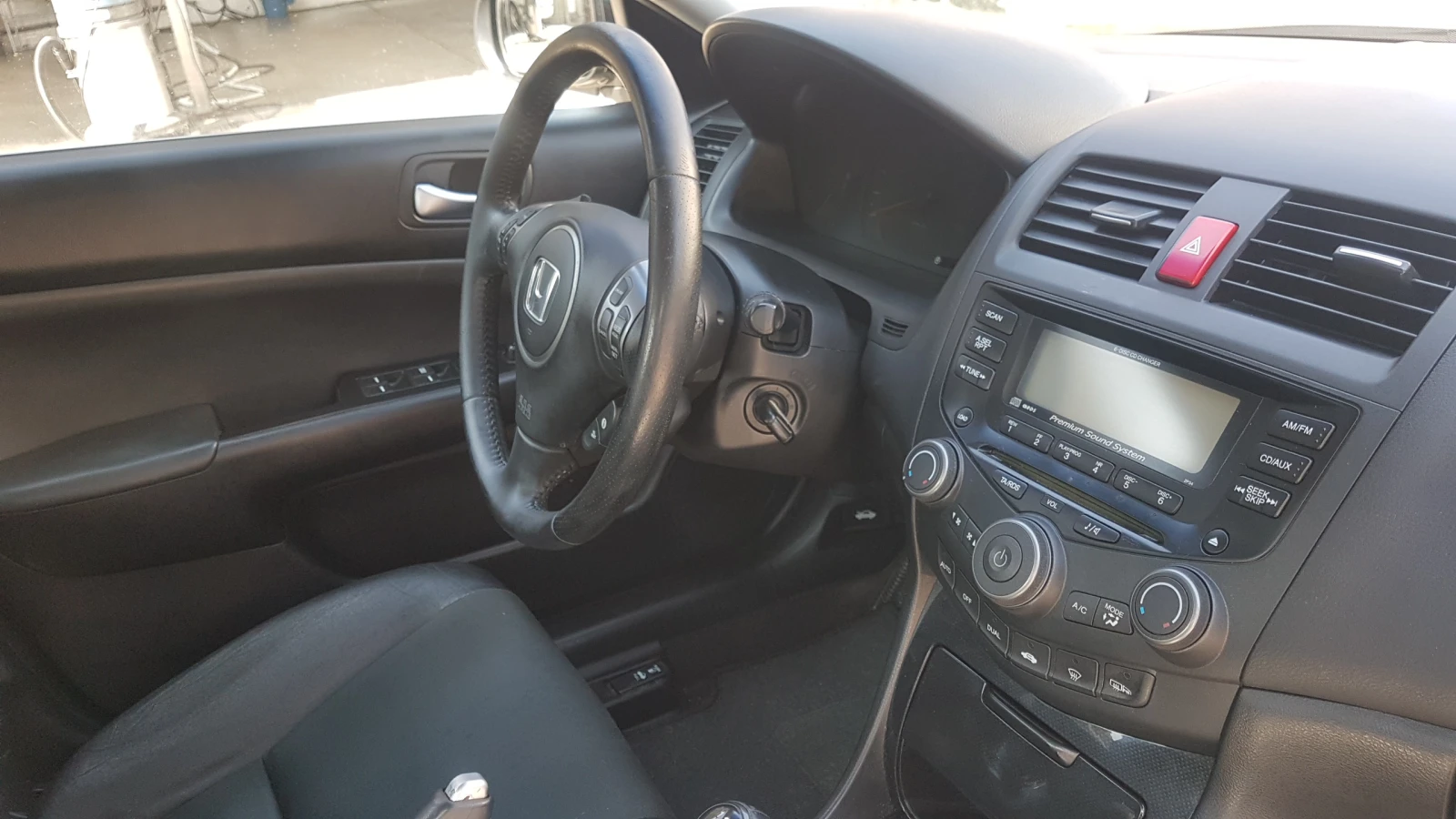 Honda Accord 2.0I SPECIAL-EDITION, снимка 13 - Автомобили и джипове - 53744385