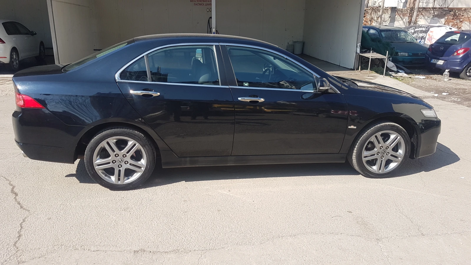 Honda Accord 2.0I SPECIAL-EDITION, снимка 4 - Автомобили и джипове - 53744385