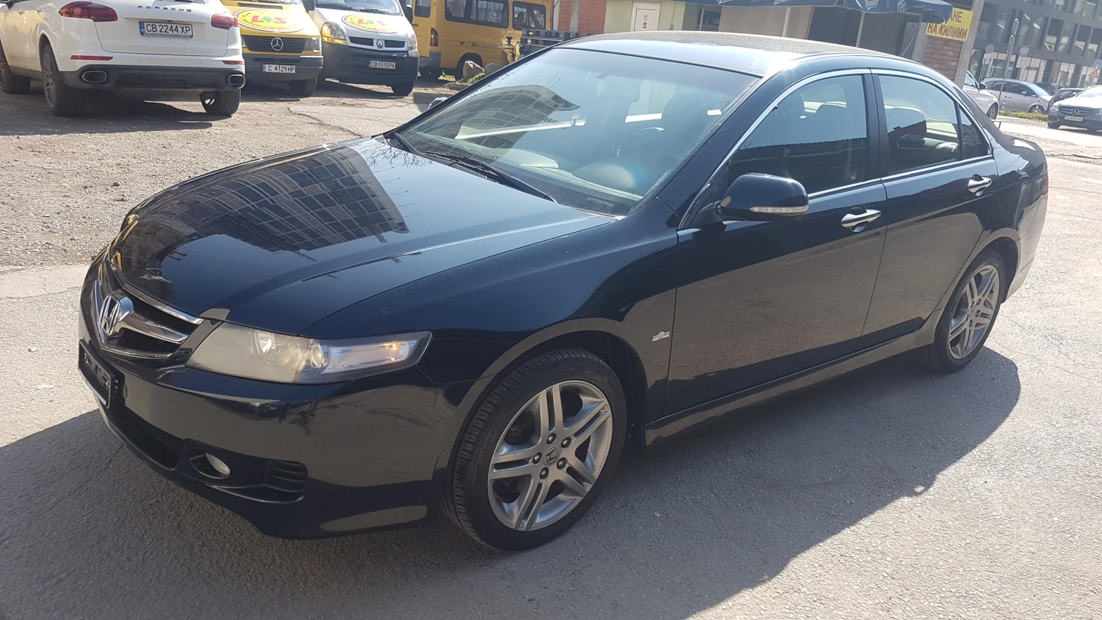 Honda Accord 2.0I SPECIAL-EDITION, снимка 6 - Автомобили и джипове - 53744385