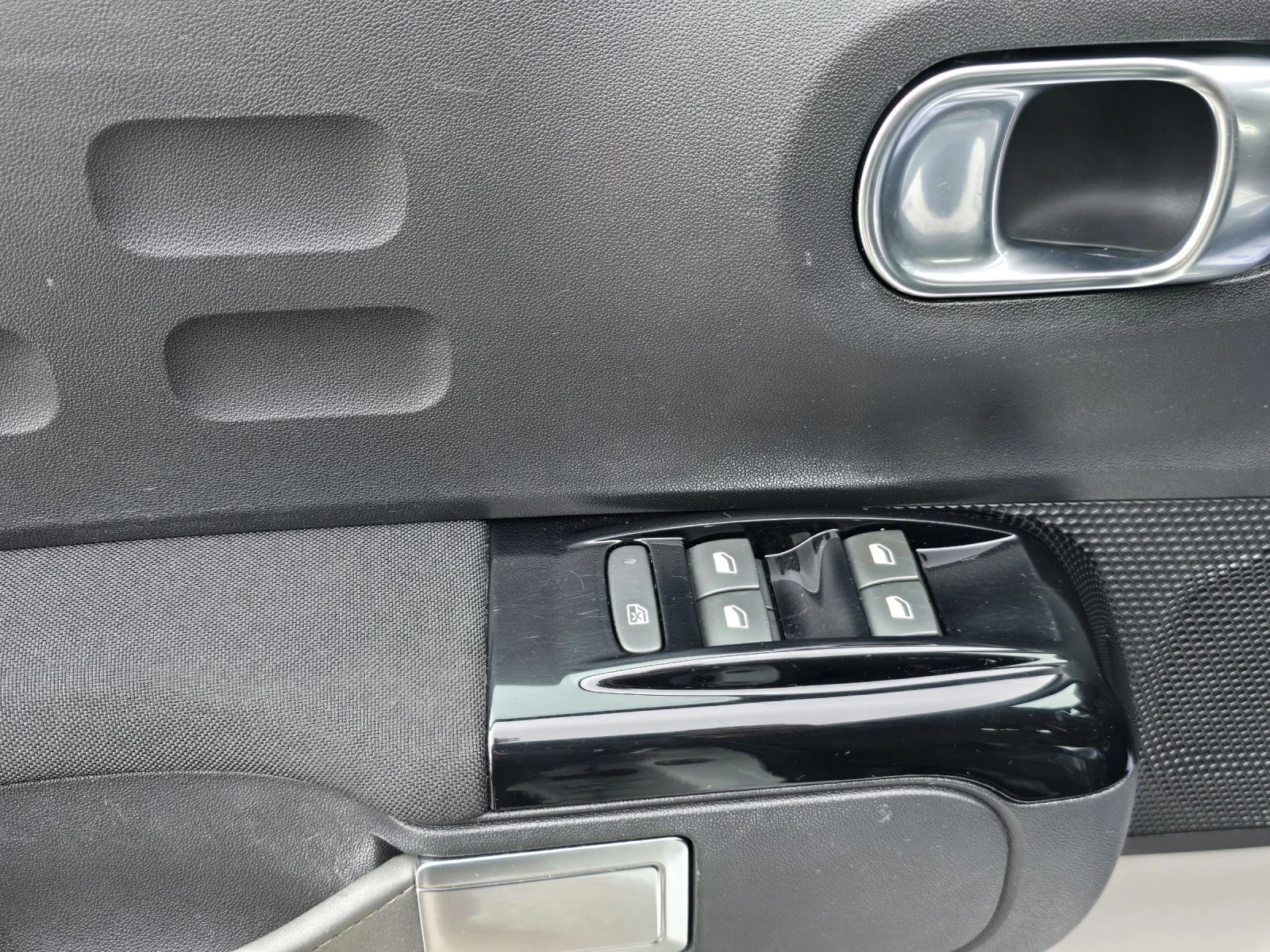 Citroen C3 1.2i/Лизинг, снимка 9 - Автомобили и джипове - 54002959