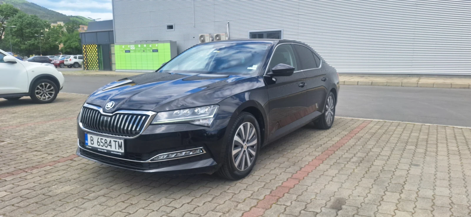 Skoda Superb 2.0TDI 56 хил.км., снимка 2 - Автомобили и джипове - 54547333