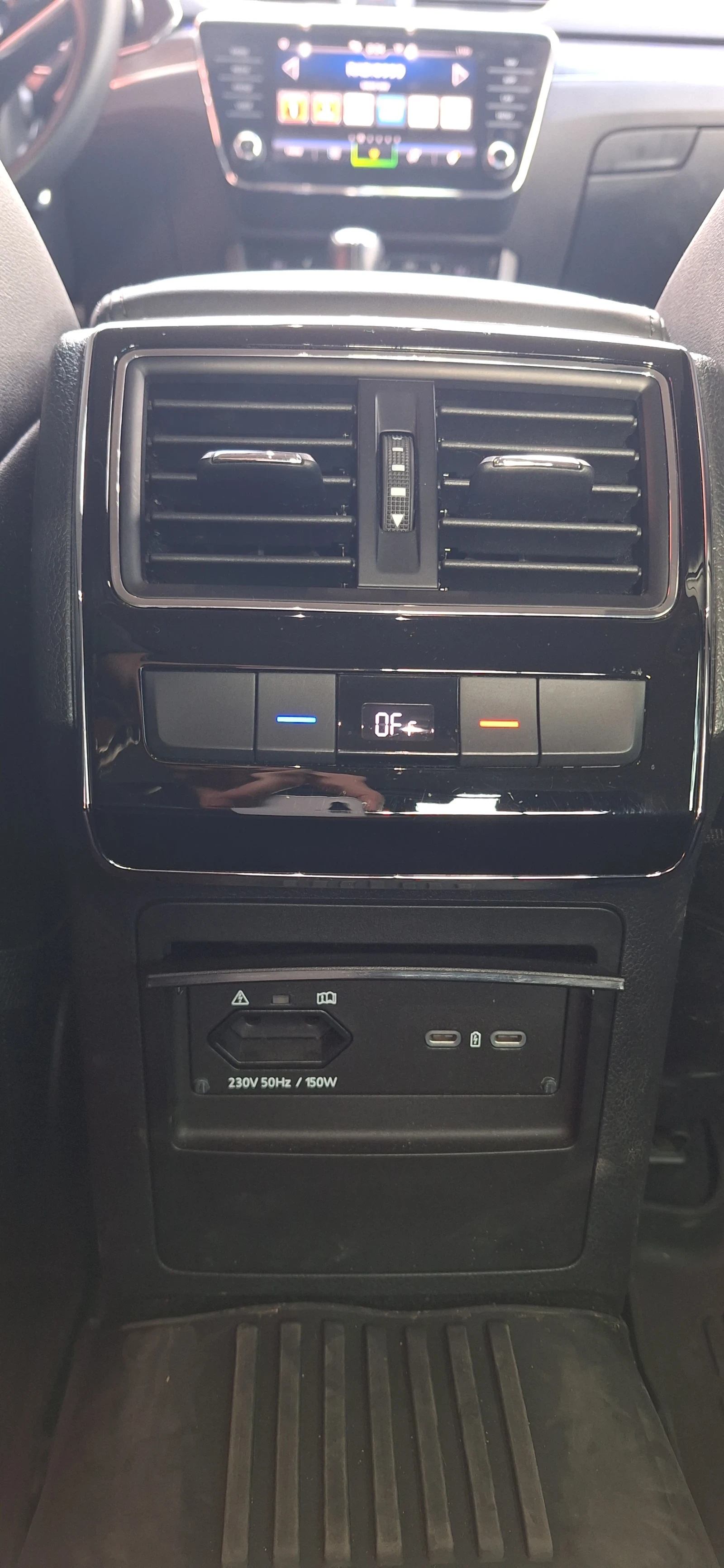 Skoda Superb 2.0TDI 56 хил.км., снимка 17 - Автомобили и джипове - 54547333
