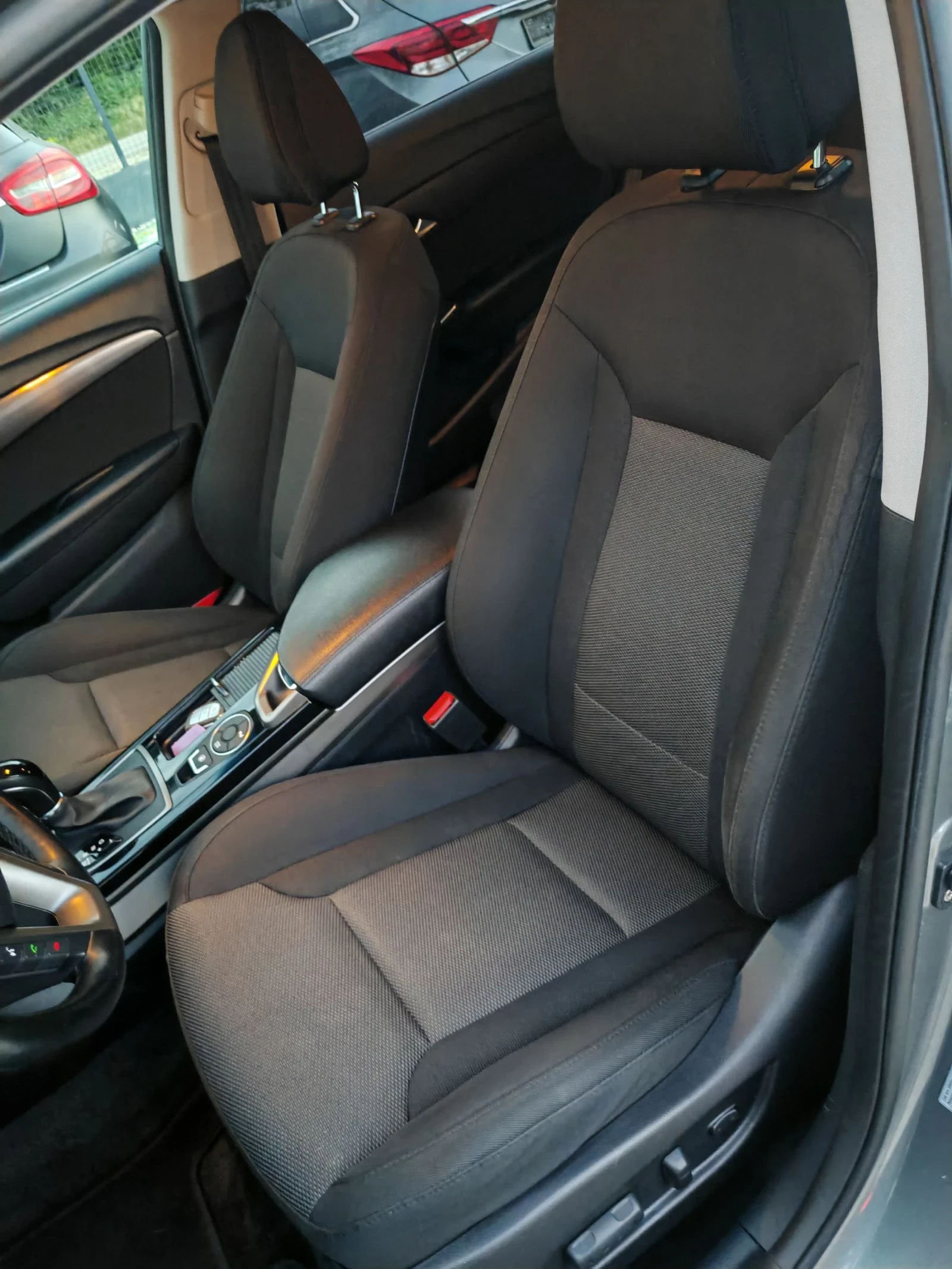 Hyundai I40 2.0, 165к.с., снимка 12 - Автомобили и джипове - 54708668