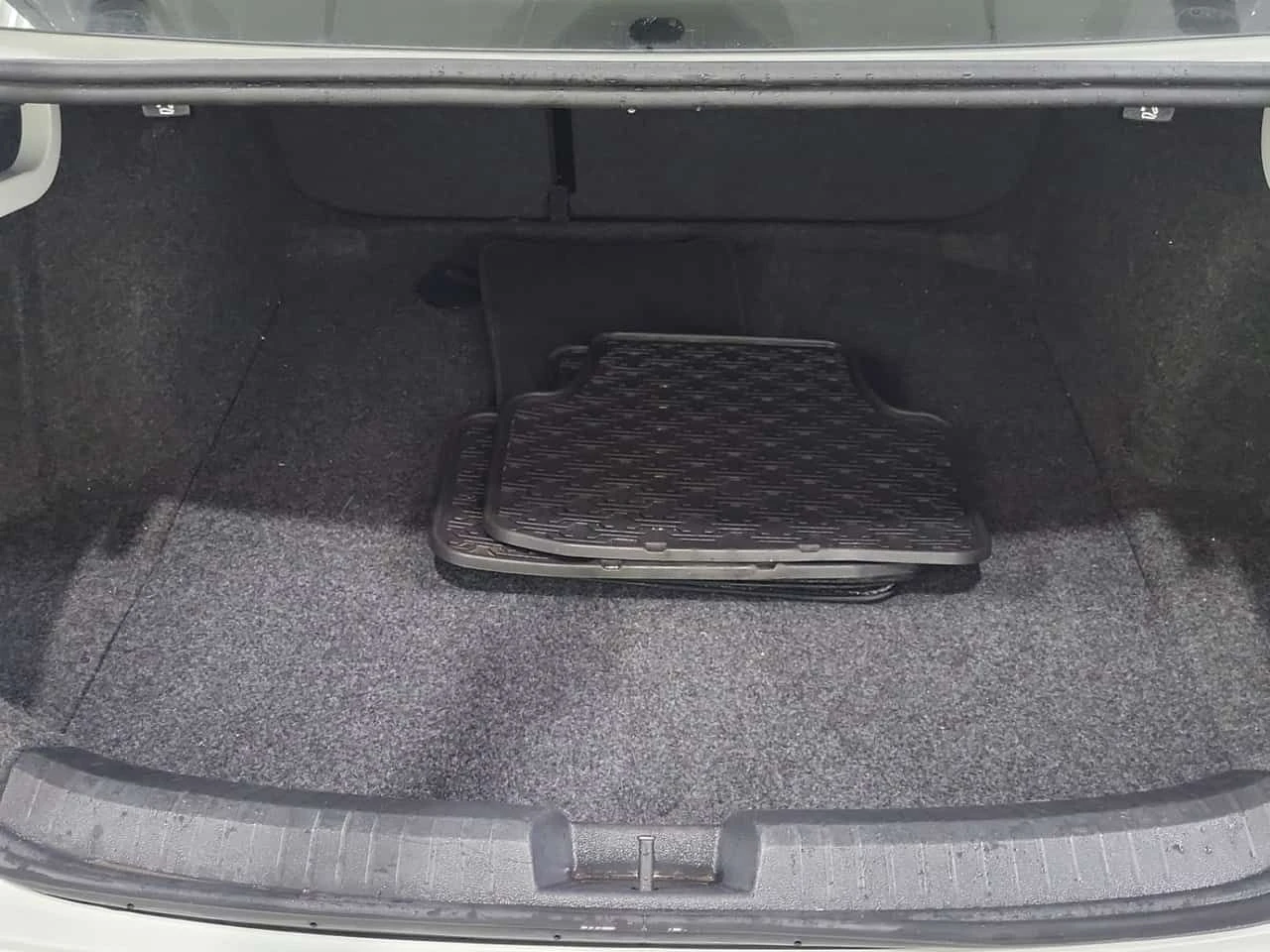 VW Jetta * HIGHLINE * ГЛАВНО ПРЕДСТАВИТЕЛСТВО НА VW* , снимка 15 - Автомобили и джипове - 54970871