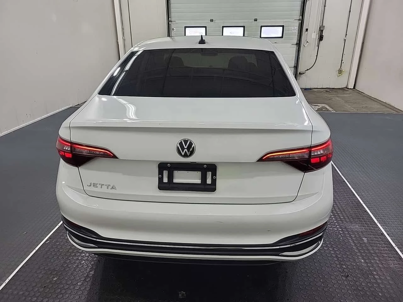 VW Jetta * HIGHLINE * ГЛАВНО ПРЕДСТАВИТЕЛСТВО НА VW* , снимка 5 - Автомобили и джипове - 54970871