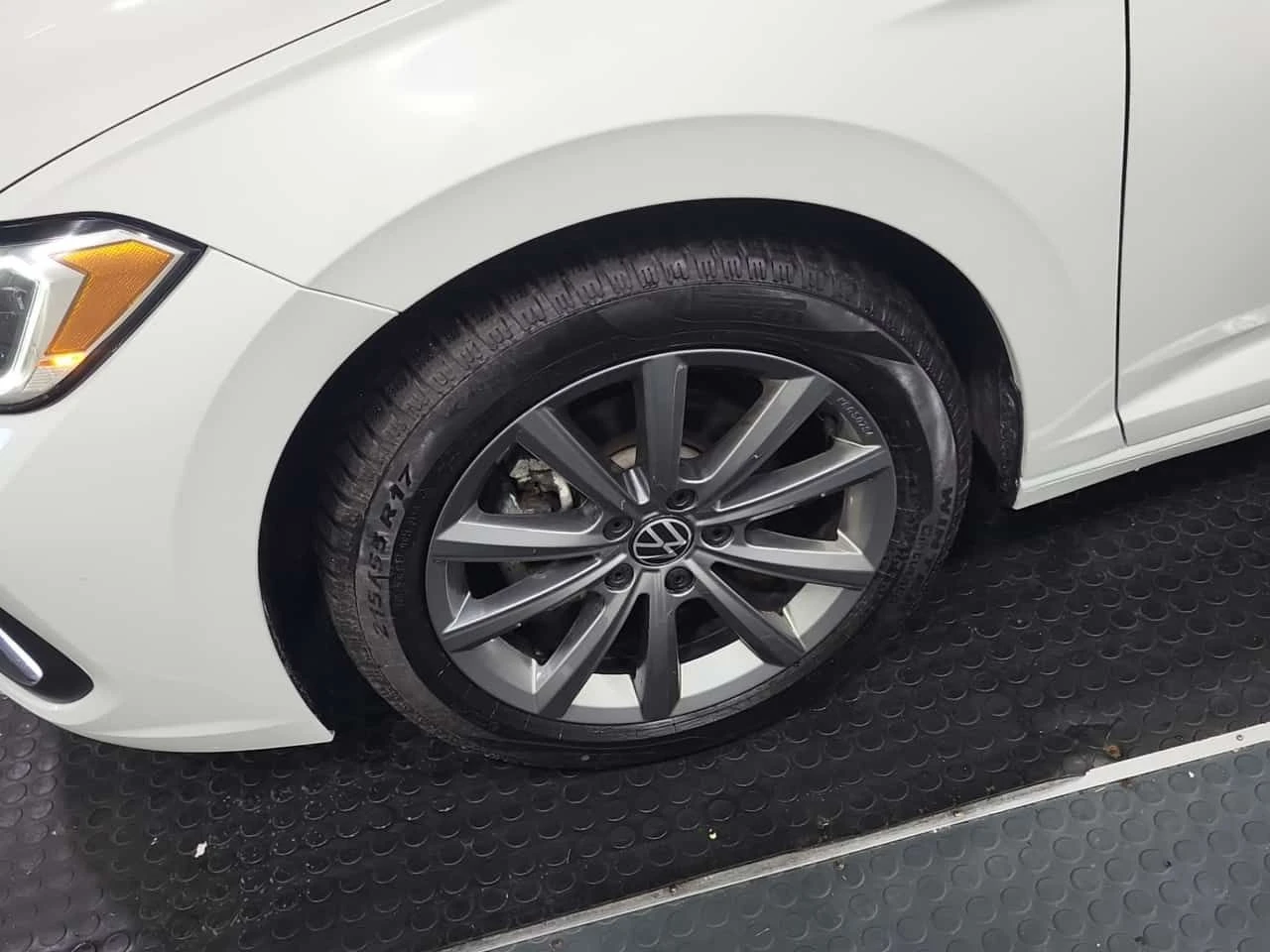 VW Jetta * HIGHLINE * ГЛАВНО ПРЕДСТАВИТЕЛСТВО НА VW* , снимка 6 - Автомобили и джипове - 54970871