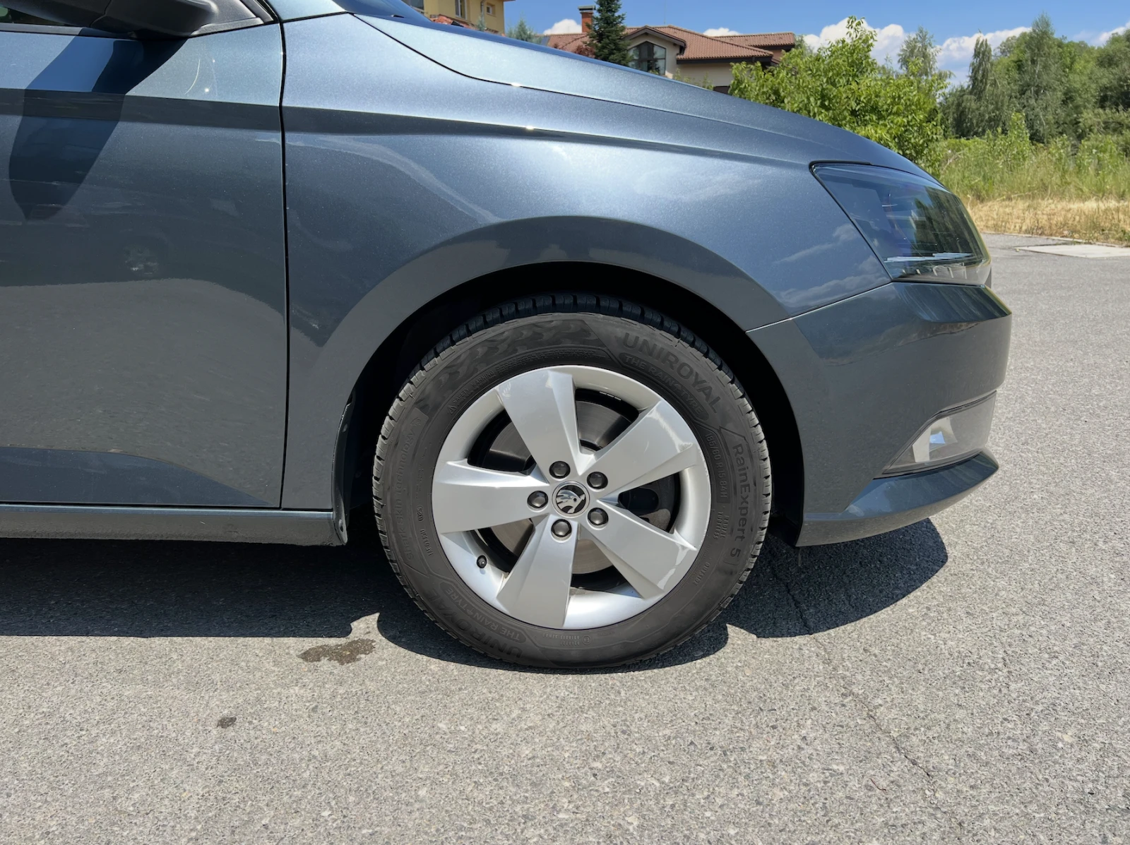 Skoda Fabia 1.0TSI DSG/Сервизна история/Apple CarPlay/Отоплени, снимка 11 - Автомобили и джипове - 55119475