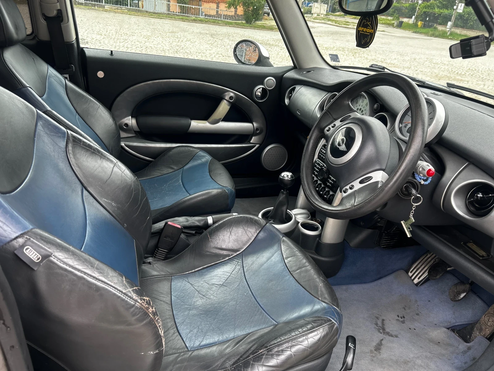 Mini Cooper s 1.6 163кс, снимка 8 - Автомобили и джипове - 55133844