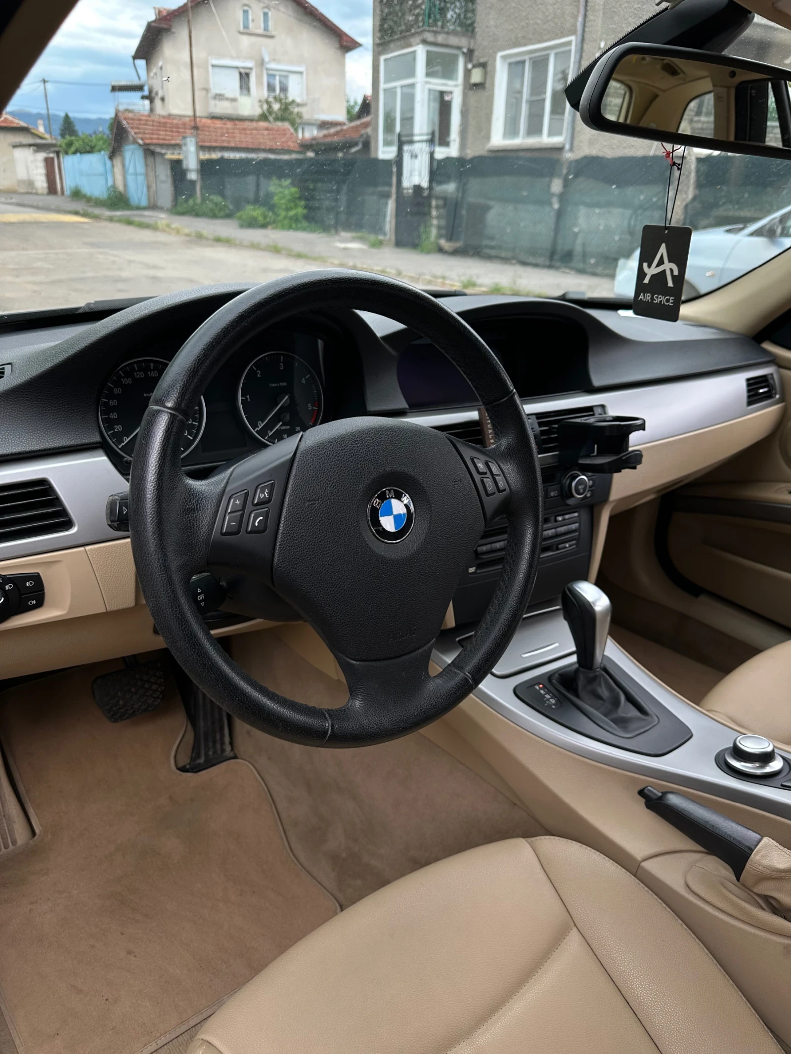 BMW 320, снимка 7 - Автомобили и джипове - 55193909