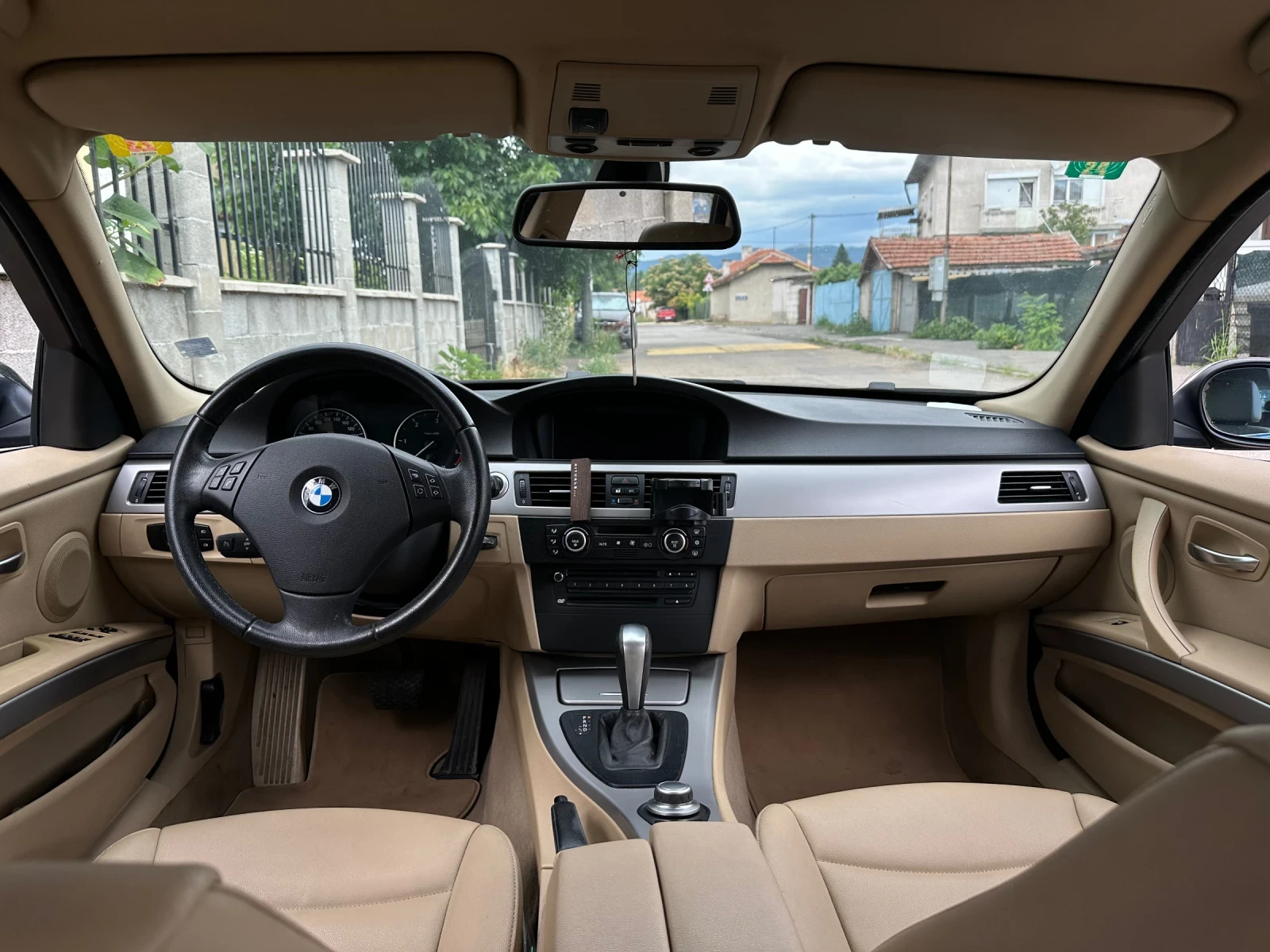 BMW 320, снимка 9 - Автомобили и джипове - 55193909