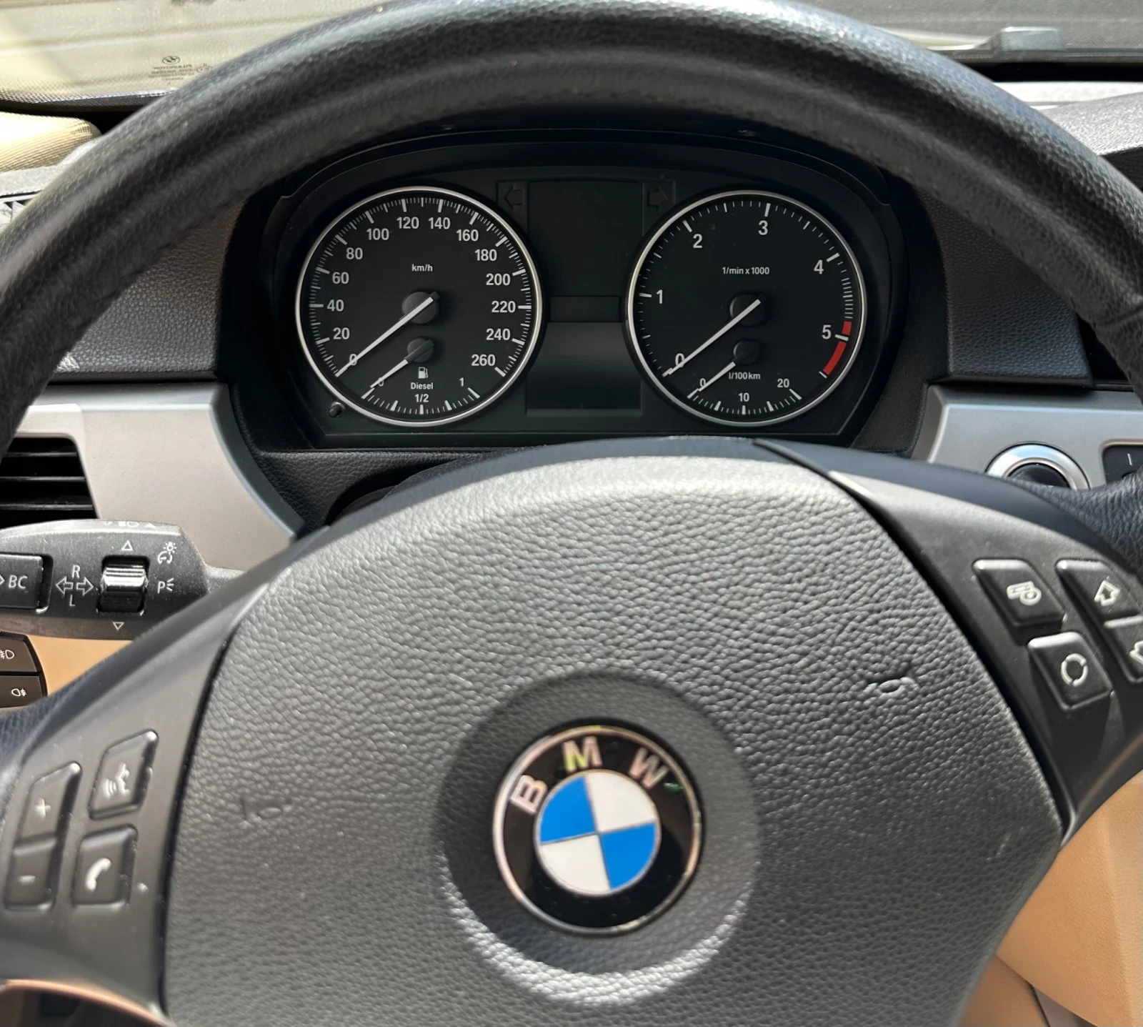 BMW 320, снимка 13 - Автомобили и джипове - 55193909