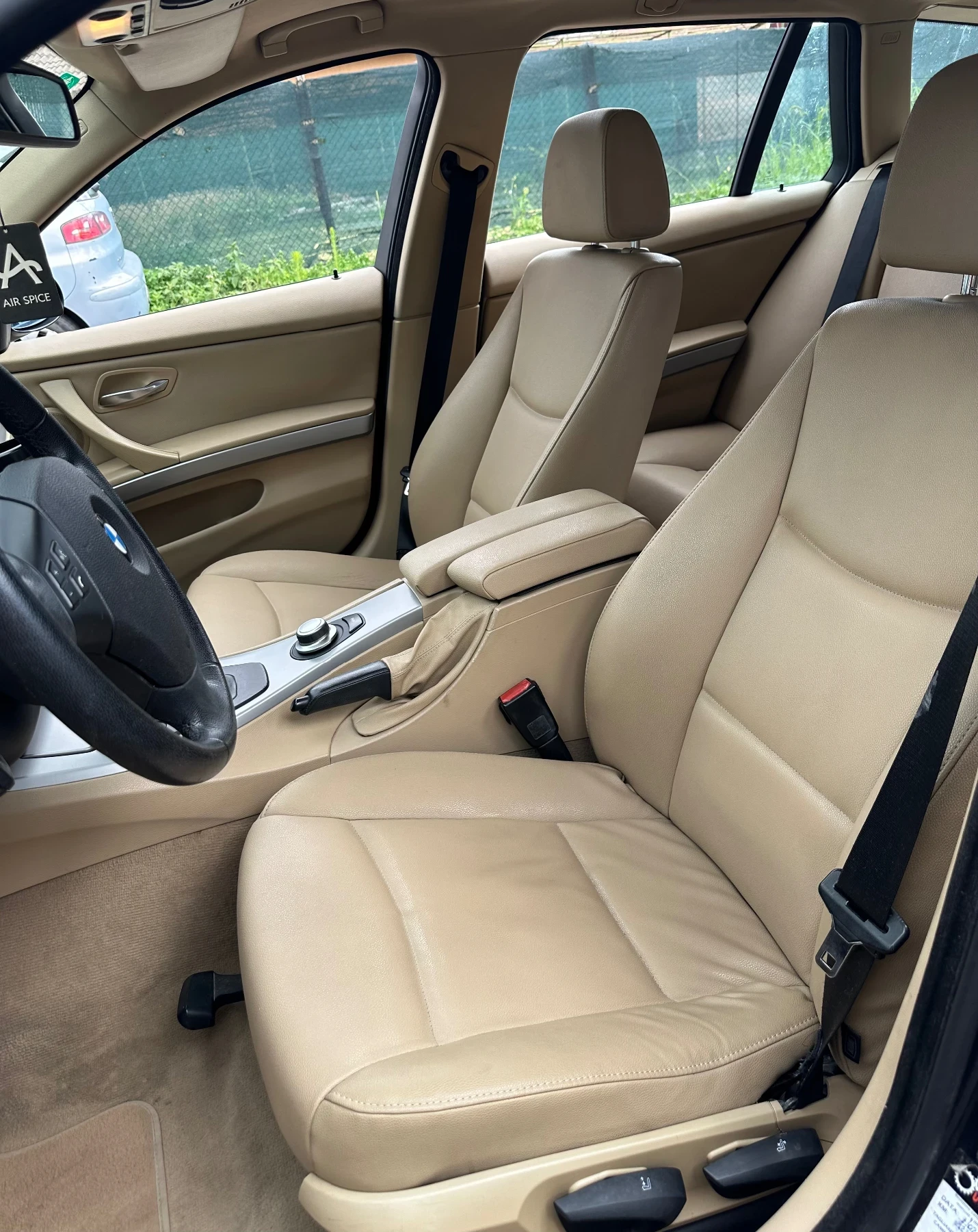 BMW 320, снимка 10 - Автомобили и джипове - 55193909