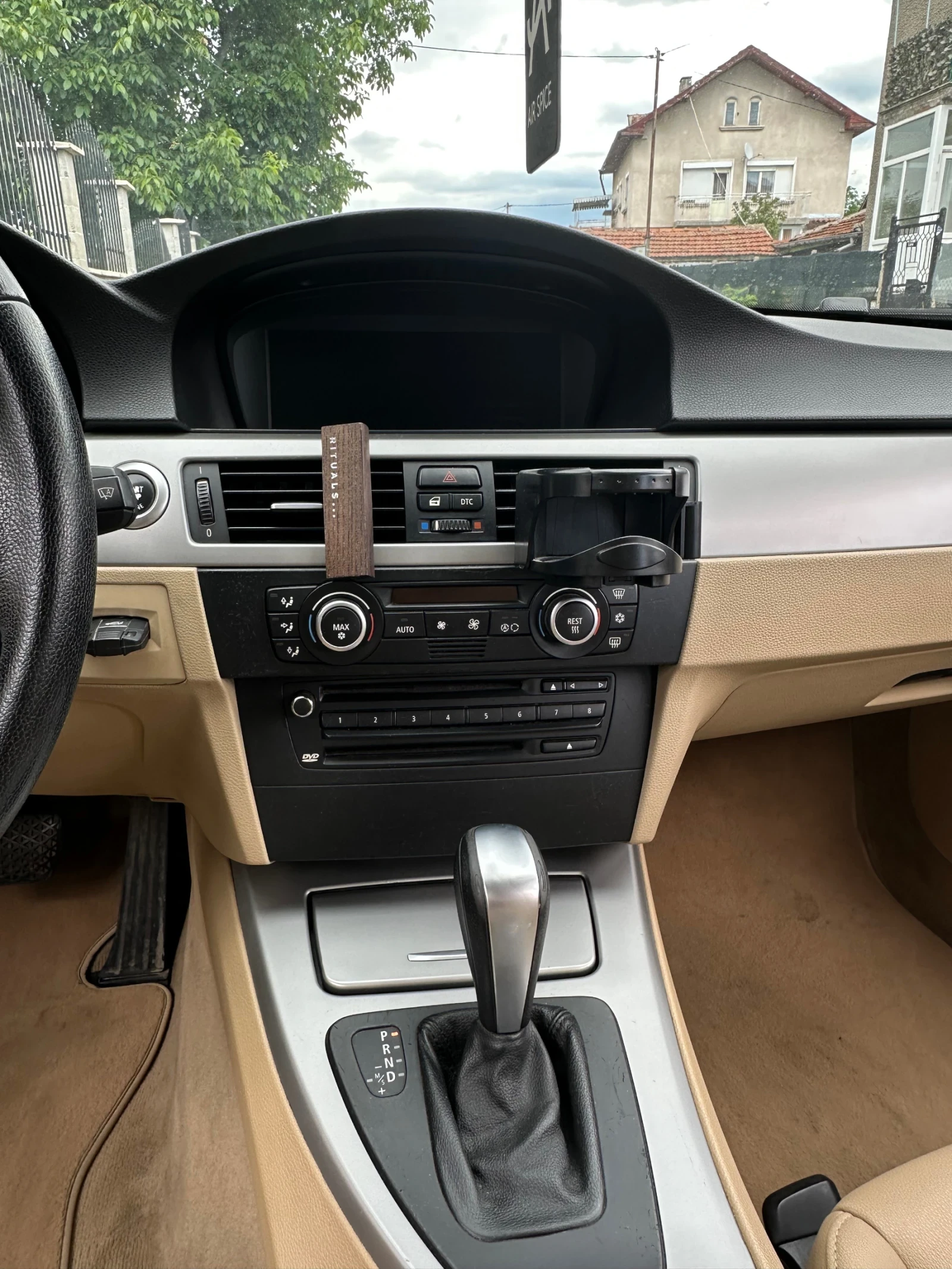 BMW 320, снимка 8 - Автомобили и джипове - 55193909