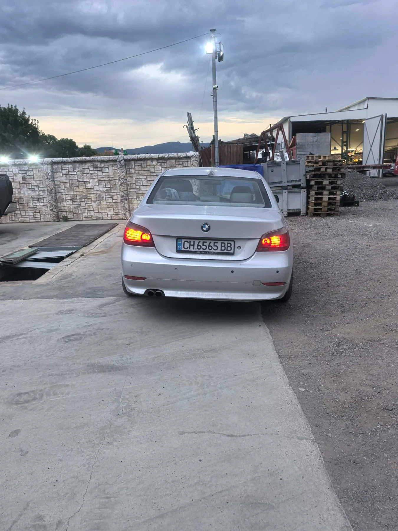 BMW 530, снимка 2 - Автомобили и джипове - 55217038