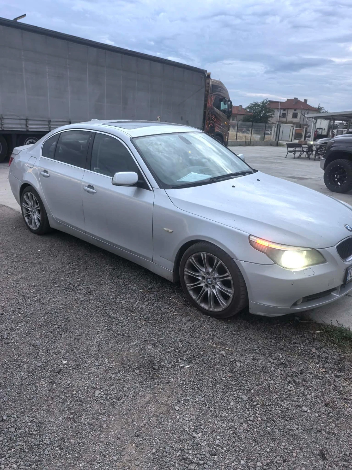 BMW 530, снимка 4 - Автомобили и джипове - 55217038