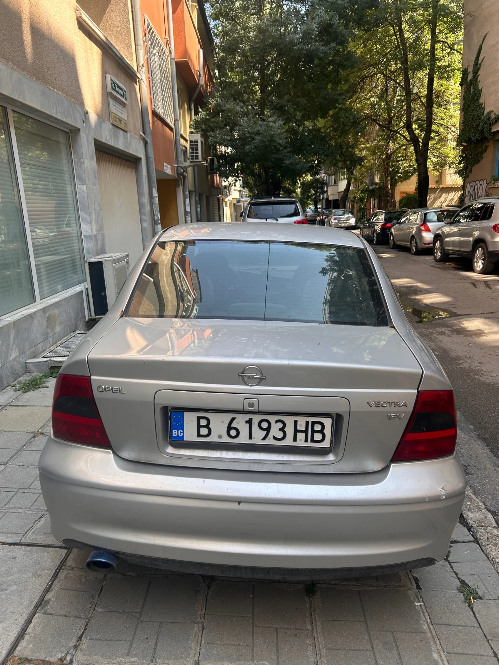Opel Vectra 1.6 Facelift, снимка 4 - Автомобили и джипове - 55420245